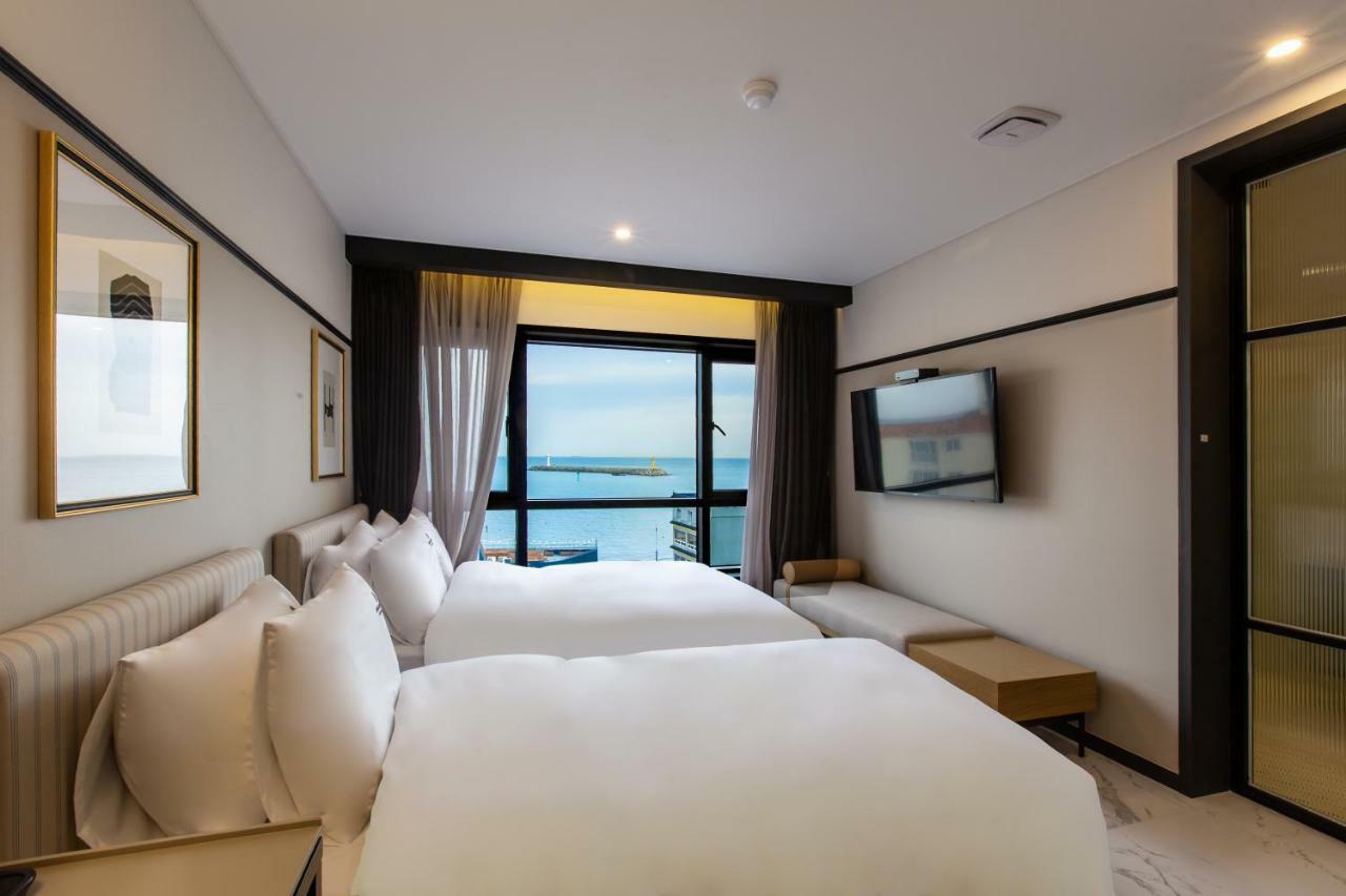 Brown Dot Gijang Yeonhwari Hotel Busan Exterior photo