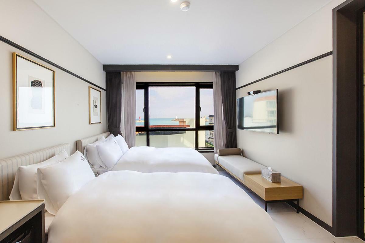 Brown Dot Gijang Yeonhwari Hotel Busan Exterior photo